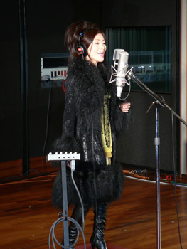 アイドル 長山 洋子 歌手・長山洋子には旦那がいて離婚危機！？娘の現在等の様々な情報を紹介します！！