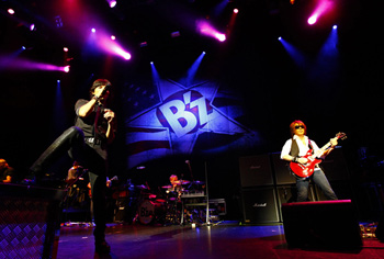 B'z北米ツアー・ファイナル公演、Ustは20万人 | BARKS