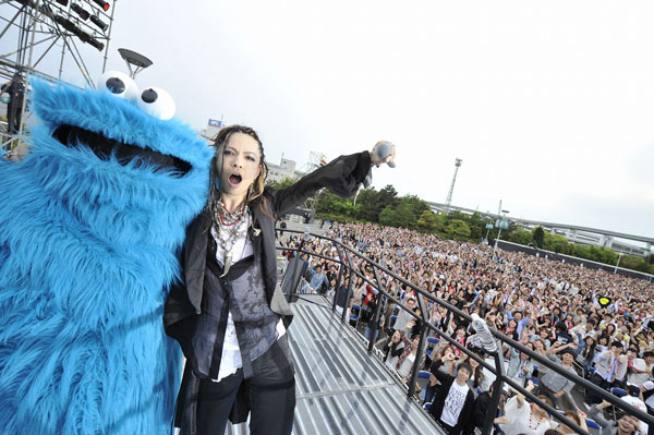 L'Arc-en-Ciel、10万人興奮！サプライズ続出のUSJ 2Days | BARKS