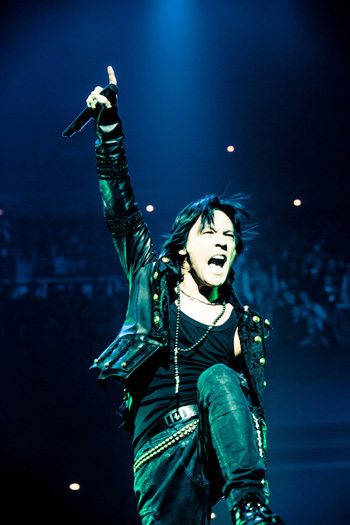 激安の 氷室京介/KYOSUKE HIMURO CROS… LIVE COUNTDOWN ミュージック 