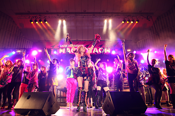 Kawaii Girl Japan ライブレポート Naonのyaon 14 開催決定 Show Yaプロデュース Naonのyaon 13 公演をレポート Barks