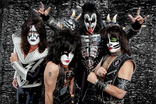 Kiss 史上最強のモンスター ロック バンドが7年振りに日本上陸決定 Barks