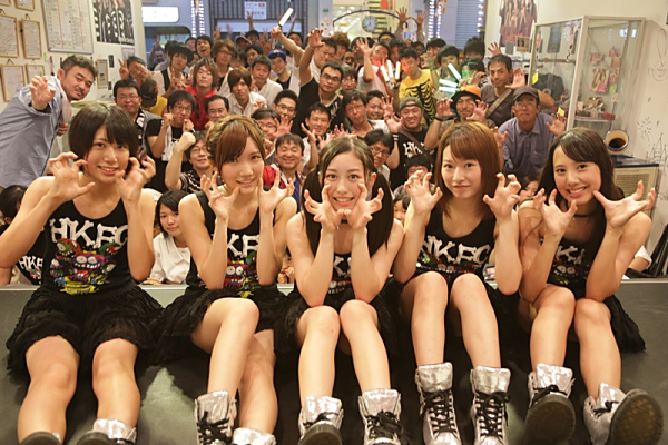 Kawaii Girl Japan ひめキュンフルーツ缶 ひめキュンショップ からアルバムリリース記念イベントをスタート Barks