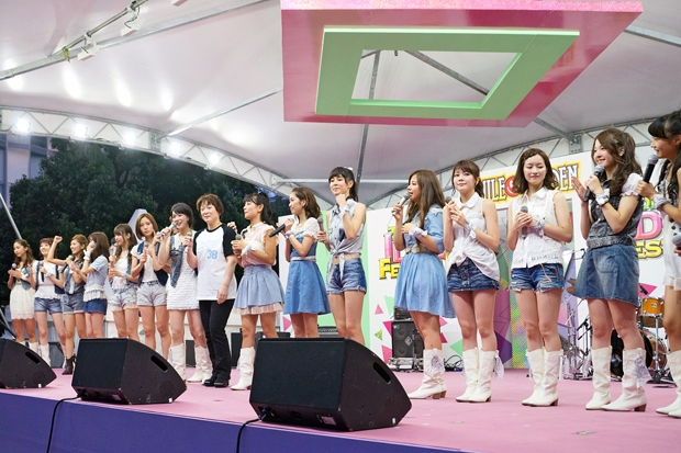 アイドリング!!!、＜TIF2015＞で14号酒井瞳の母登場 | BARKS