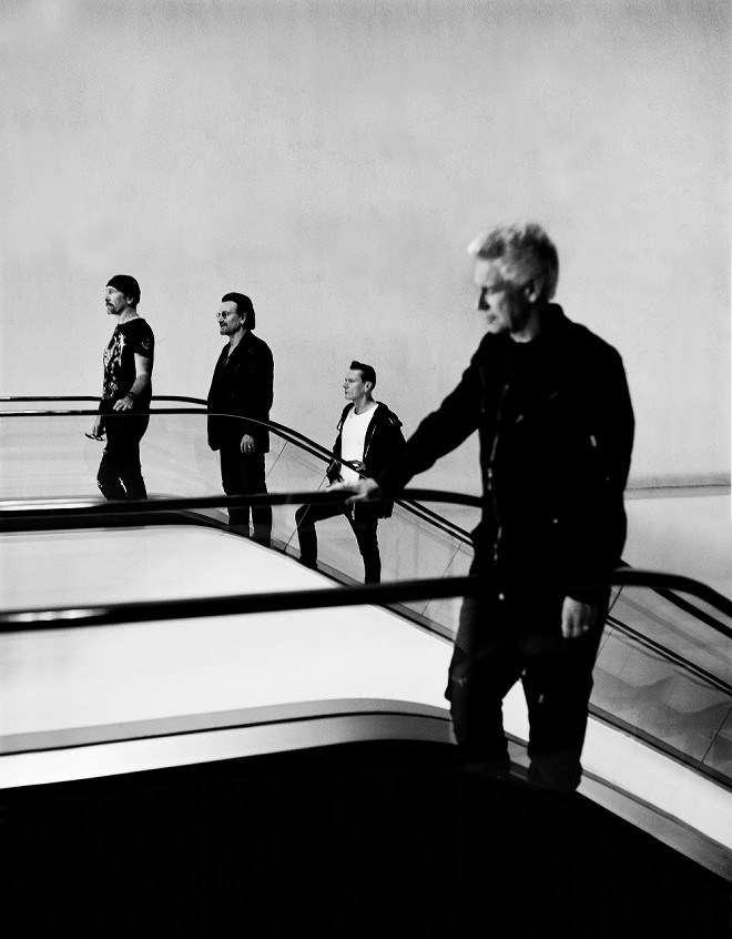 U2 Mtvアワーズ アイコン賞受賞でロンドン街頭パフォーマンス Barks