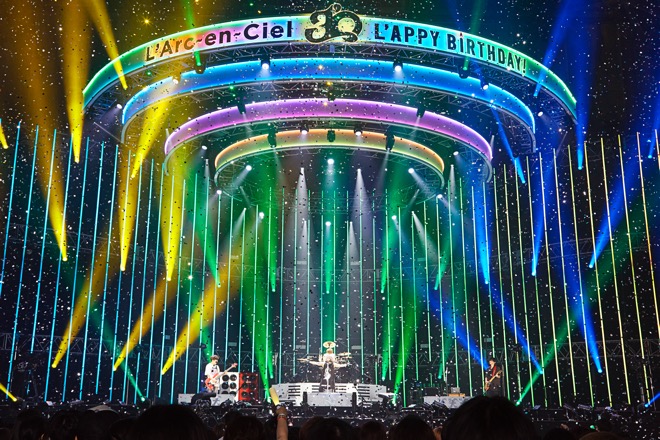 ライヴレポート L Arc En Ciel 30周年記念公演 L Appy Birthday で まだ始まったばかり Barks