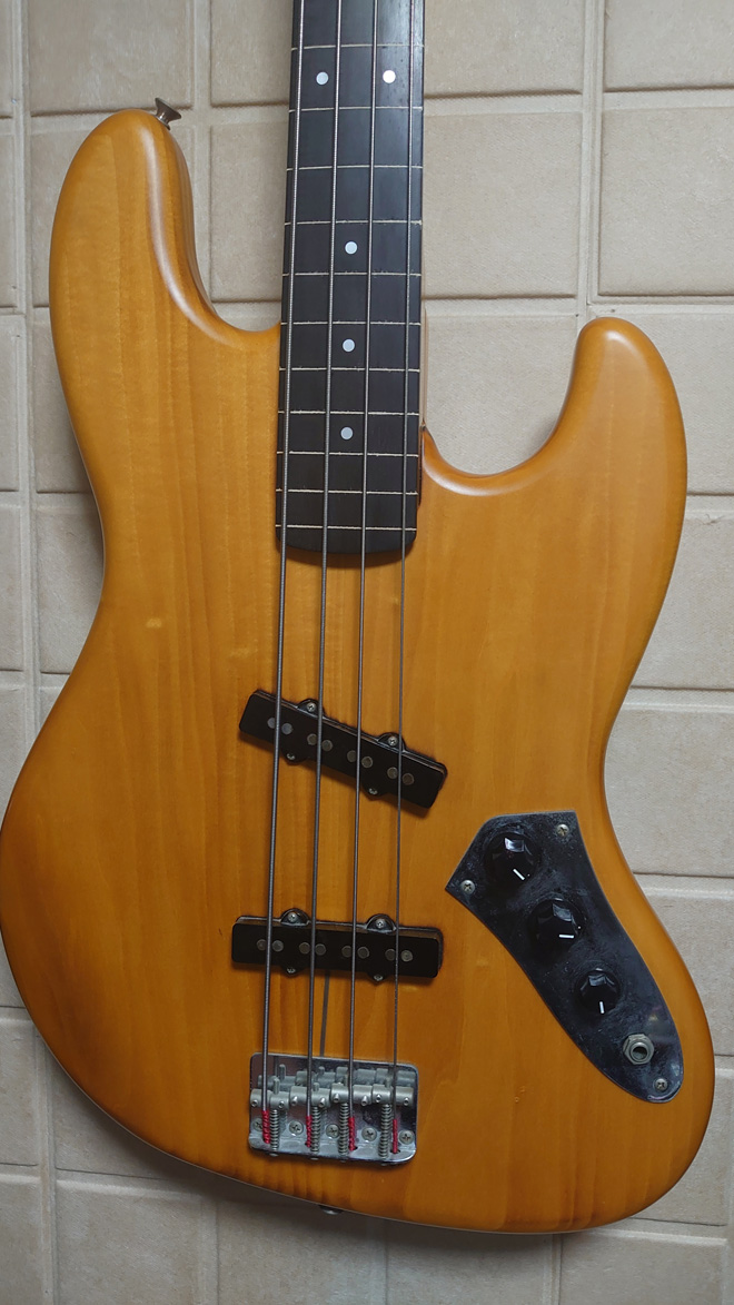 俺の楽器・私の愛機】219「謎の仕様 Fender Japan Jazz Bass」 | BARKS