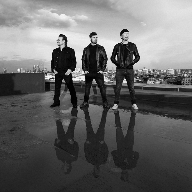 マーティン ギャリックス U2のボノ ジ エッジ Euro 開会式でのヴァーチャル パフォーマンス映像公開 Barks