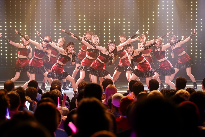 レポート】NMB48、10年半ぶりオリジナル新公演＜天使のユートピア＞で「大阪から世界へ」 | BARKS