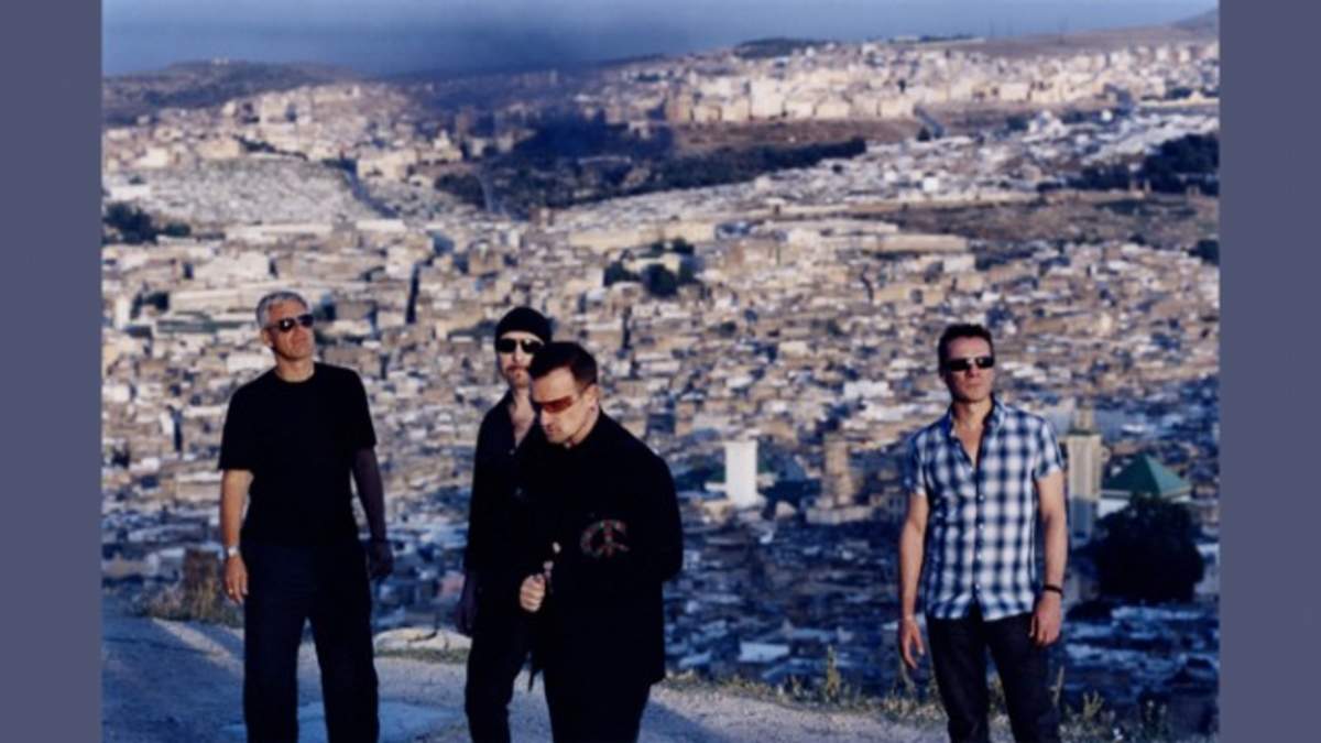 U2 新作 No Line On The Horizon 日本は2月先行発売 Barks