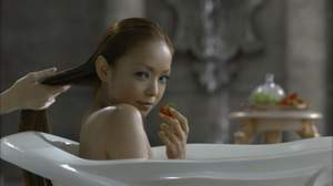 安室奈美恵、CMでキュートな入浴シーンを披露