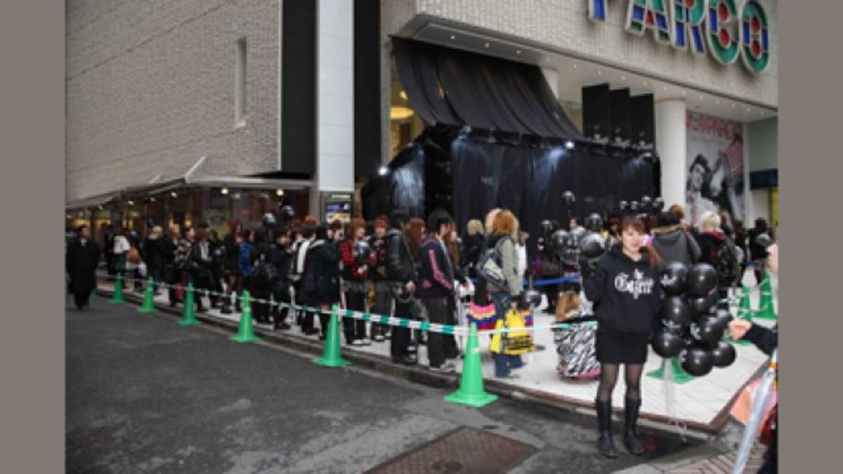 渋谷にファン大集合 The Gazette 渋谷3会場でスペシャルイベント開催 Barks