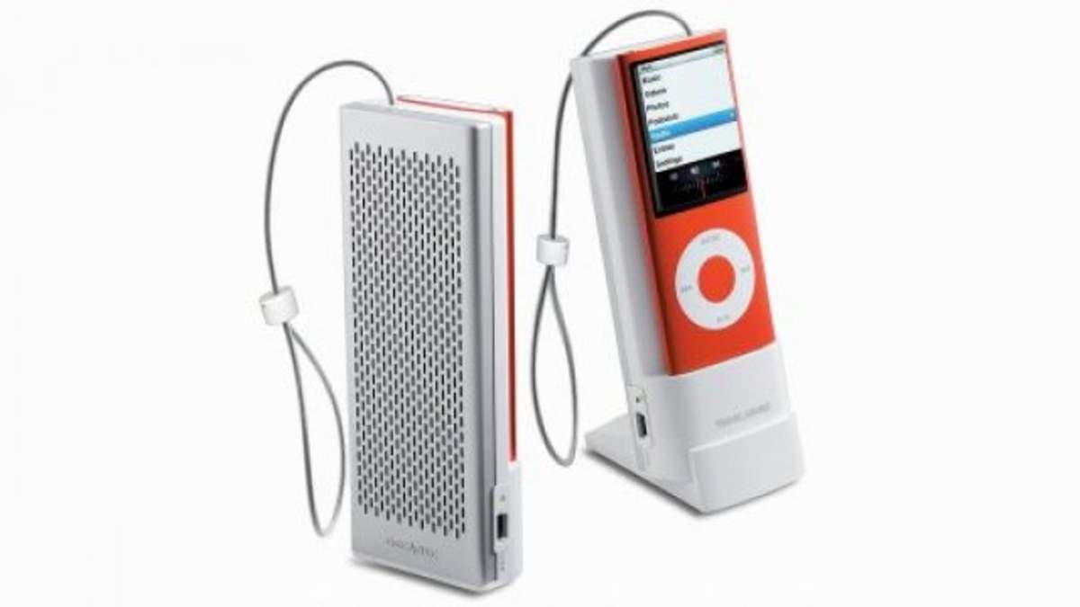 Fmラジオ内蔵の第4世代ipod Nano専用トラベルスピーカー Barks