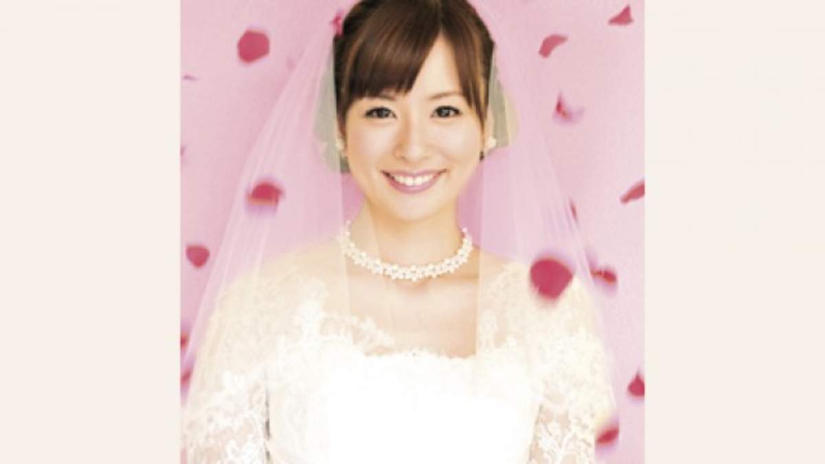 えっ 皆藤愛子が結婚 キュートな花嫁姿を披露 Barks