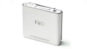 ポータブル・ヘッドフォンアンプFiiO E5に新色シルバー