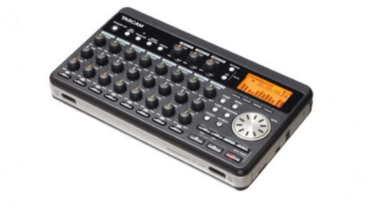 TASCAM(タスカム) MZ-223 ◇ 3つのエリアにBGMやアナウンスのアサイン