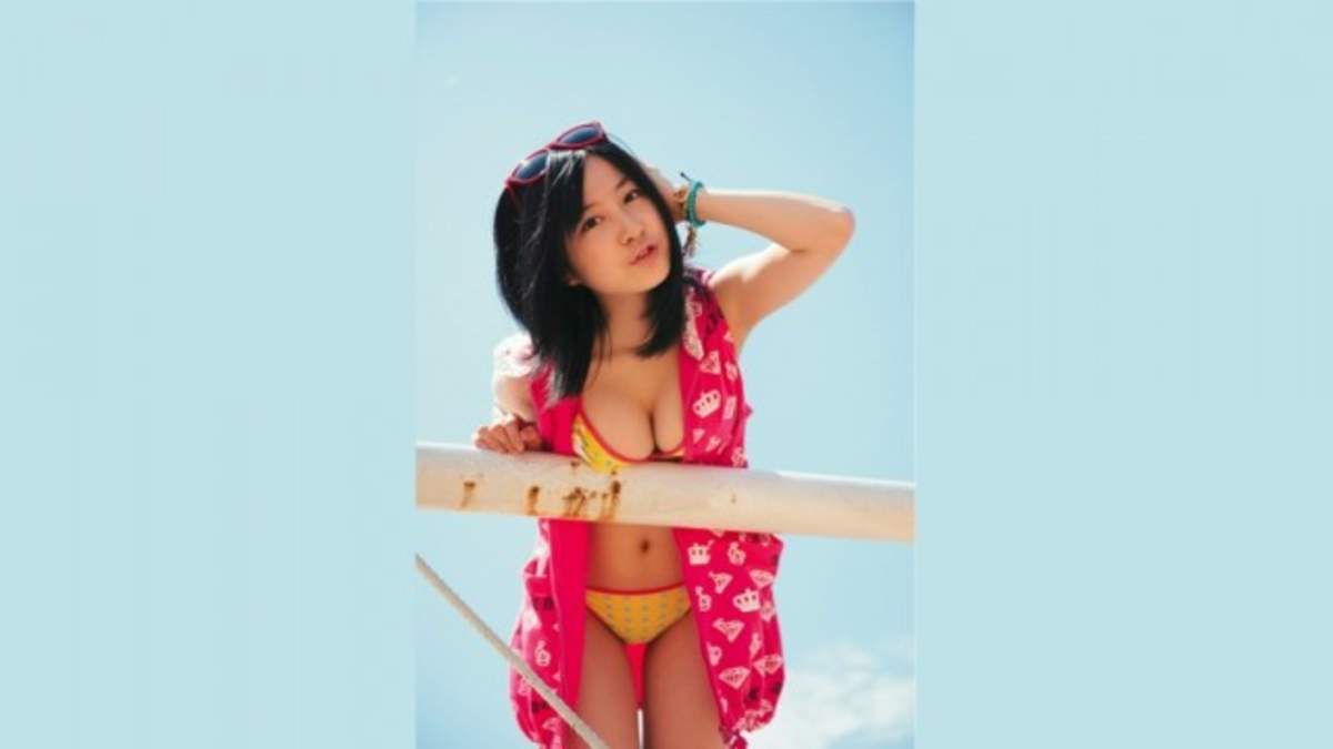 小野恵令奈が1年半ぶりの水着姿 写真集 ツンエレ 帰ってきたえれぴょん 18 発売決定 Barks