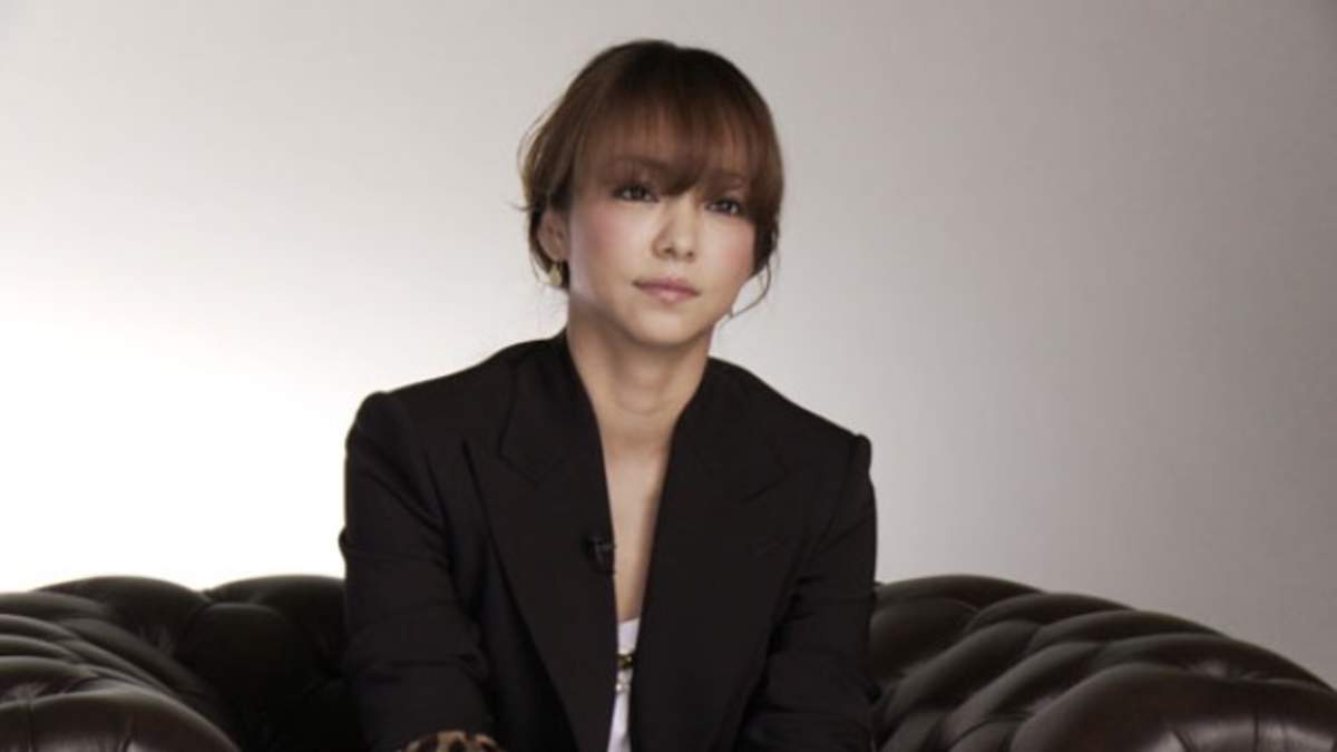 安室奈美恵 初めて年のキャリアを振り返る独占インタビュー特番がオンエア Barks