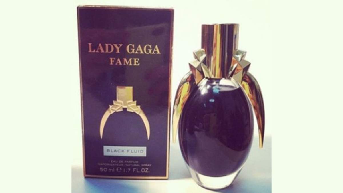 レディー・ガガ、初の香水「フェイム」は黒色 | BARKS