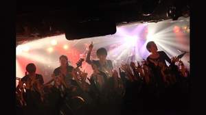 lynch.、全23曲で一気に攻勢をかけた1時間半＠新宿LOFT 2012.7.24