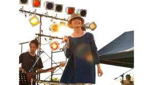 【ライブレポート】＜若草山 MUSIC FESTIVAL 2012＞、秋の気配を感じさせるリラックスした9アーティストのパフォーマンス