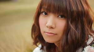 2013年注目新人・山崎あおい、歌詞サイトでランキング初登場1位獲得