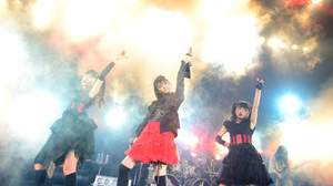 【Kawaii girl Japan/ ライブレポート】BABYMETAL、“生バンド”修行ライブツアー完走。6月30日はNHKホールDEATH！