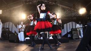【Kawaii girl Japan/ライブレポート】BABYMETAL、北の大地でウォール・オブ・デスがスパーク