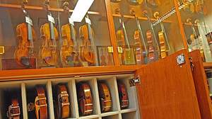 島村楽器のバイオリン工房が「三田バイオリン専門店」としてリニューアル、楽器展示や各種イベントも開催