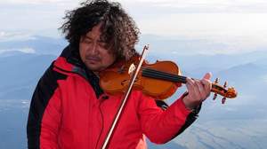 葉加瀬太郎、富士山頂で生演奏にチャレンジ
