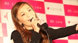 華原朋美、ラジオ公開収録イベントで「DEPATURES」を生歌初披露