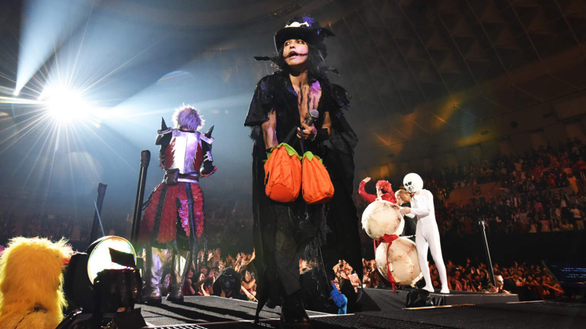 ライヴレポート】VAMPS主宰＜HALLOWEEN PARTY 2014＞、神戸最終日に「来年もあるといいね」 | BARKS