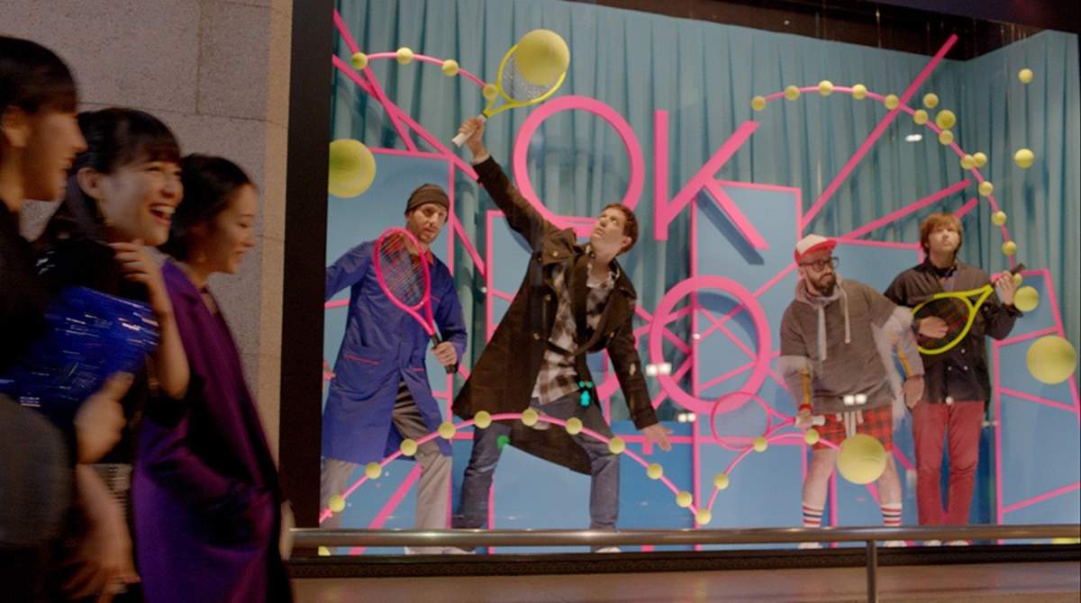 Ok Go Perfume Pick Me Up Mvにカメオ出演 Perfumeは超クールで面白い Barks
