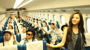 倉木麻衣、「Serendipity」MVは新幹線車内でダンスモブ