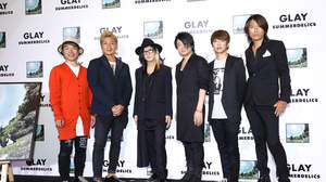 【イベントレポート】GLAY、新宿バルト9試聴会は4人の個性が炸裂。謎のカウントダウンも開始