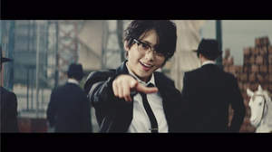 欅坂46、キレキレダンスと弾ける笑顔で魅せる「風に吹かれても」MVフル公開