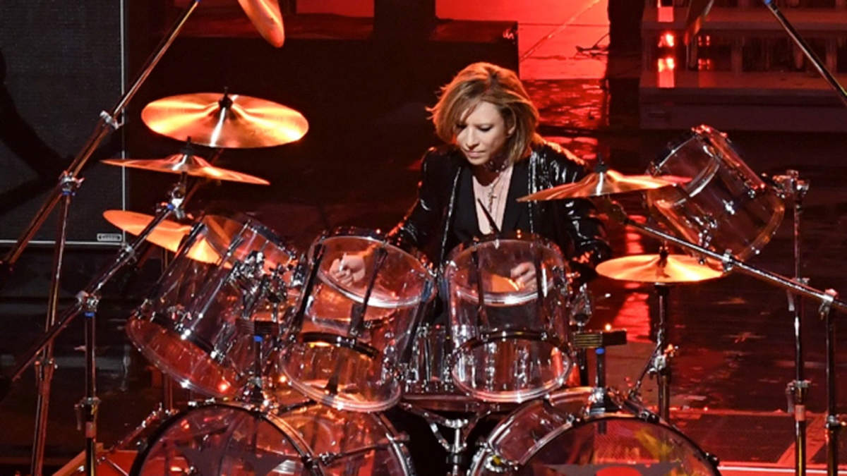 Yoshiki 紅白 でドラムパフォーマンス復帰 Barks