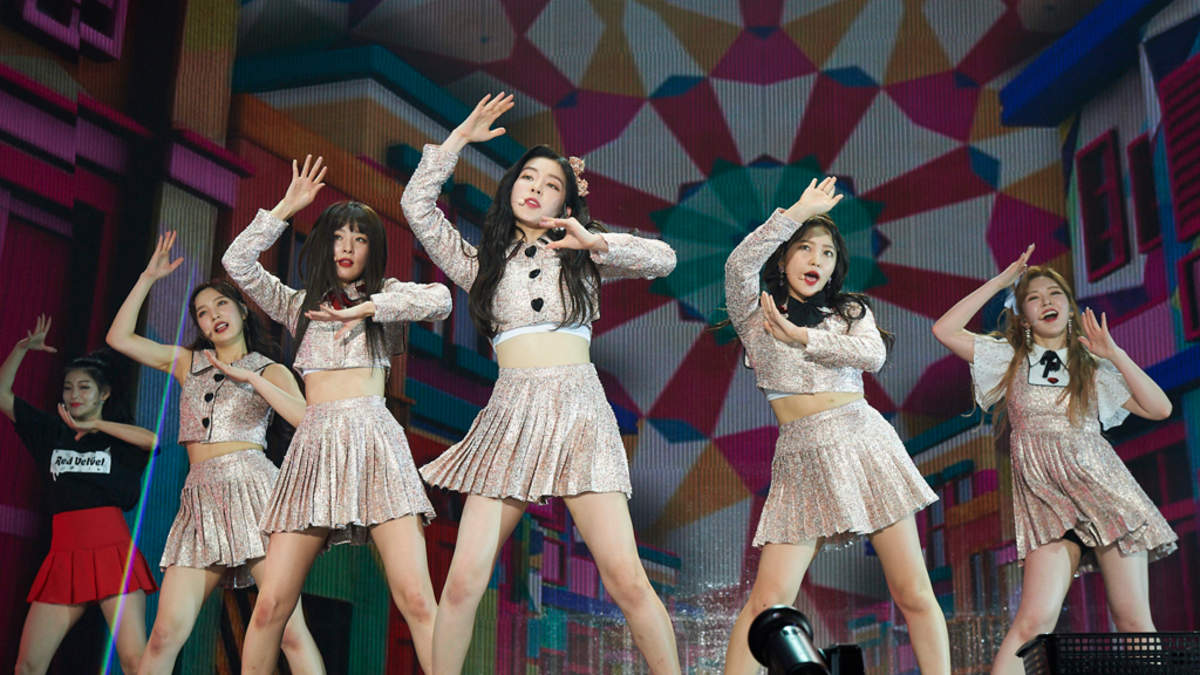 Red Velvet、日本初単独コンサートで20,000人動員 | BARKS