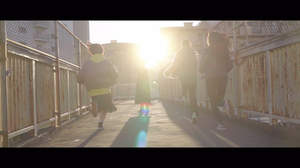 miwa、気鋭若手女優3人が全力で駆け抜ける「RUN FUN RUN」MV公開