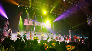 E.G.family、初の全国ツアー全34公演完走。E-girlsの新曲も初パフォーマンス