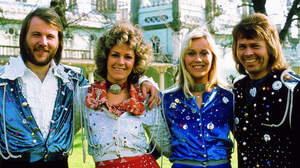 ABBA、『マンマ・ミーア！』体験型レストランをロンドンに期間限定でオープン