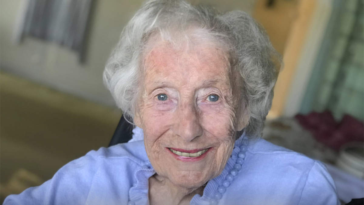 英国の国民的歌手 ヴェラ リン 103歳で死去 Barks