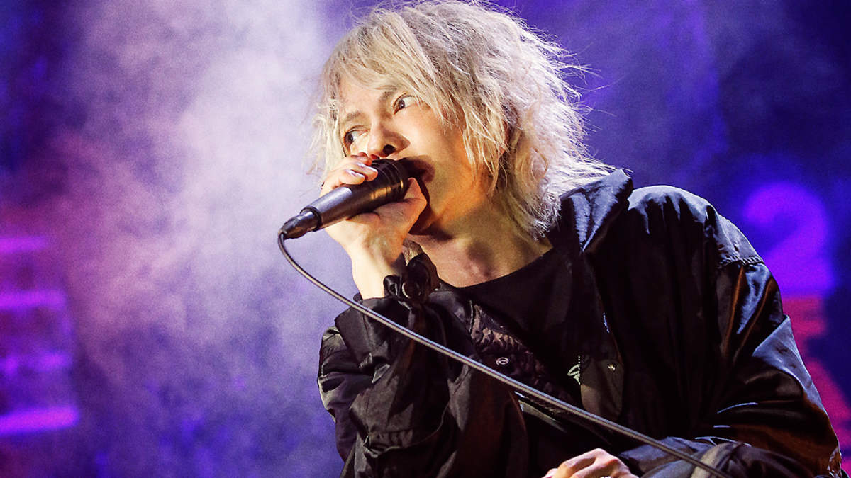 ライヴレポート】HYDE、＜Jekyll & Hyde＞初日“Acoustic Day”で「絶対