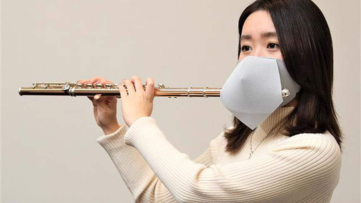 装着したまま演奏できる管楽器用マスク 第二弾は待望のフルート演奏用マスク Barks