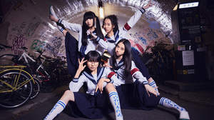 新しい学校のリーダーズ、88risingより新曲「NAINAINAI」リリースし世界デビュー