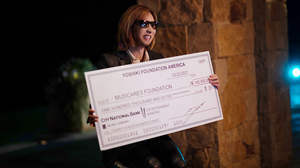 YOSHIKI、メンタルヘルス問題を抱える音楽クリエイターらを支援するため「MusiCares(R)」へ10万ドルを寄付