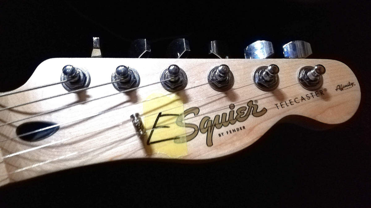 俺の楽器・私の愛機】321「その名も“E”Squire」 | BARKS