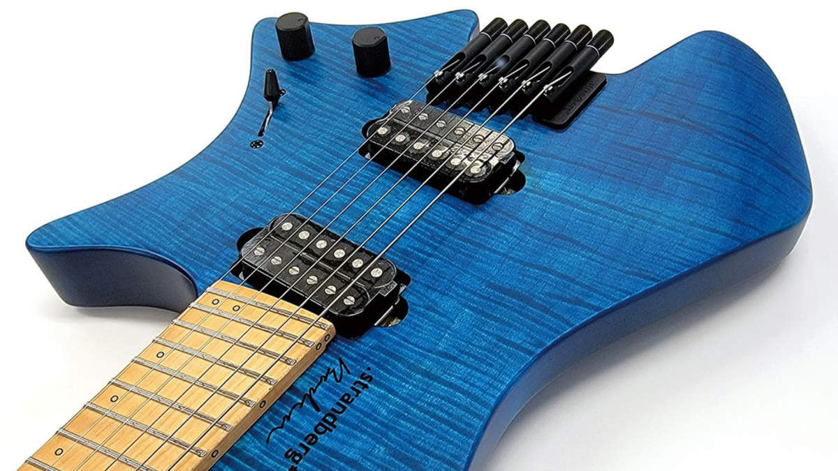 strandberg*、鮮烈なブルーが目を引く「Boden Standard NX 6 EX strandberg*、鮮烈なブルーが目を引く「Boden Standard NX 6 EX