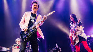 【ライブレポート】布袋寅泰、beat crazy限定公演にのんゲスト出演「いけるところまで一緒にいこうぜ！」