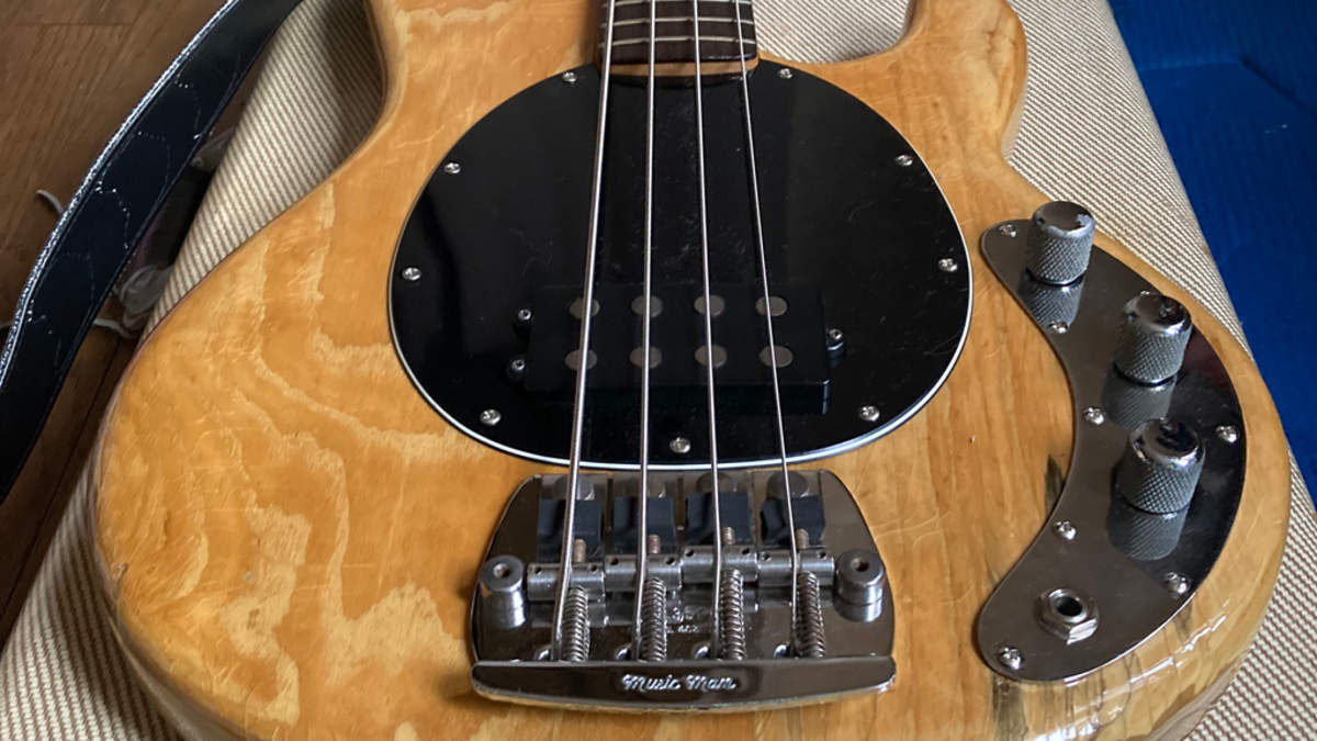 俺の楽器・私の愛機】1281「Musicman StingRay Bass」 | BARKS